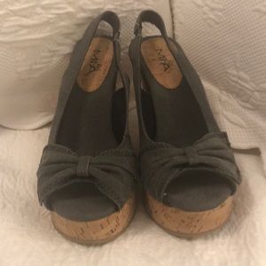 MIA Girl Wedges